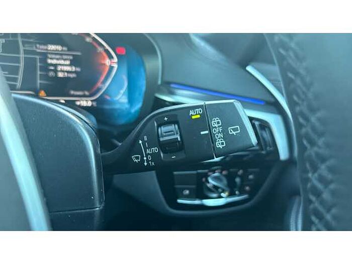 BMW 5 SERIES 520d xDrive MHT M Sport 5dr Step Auto 