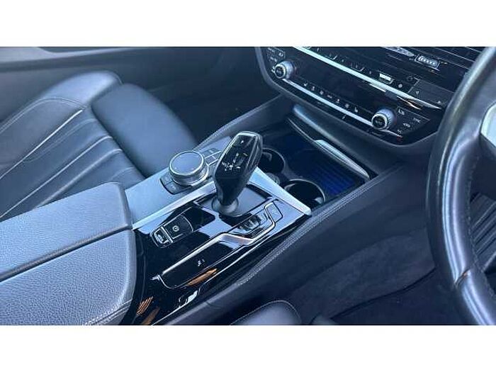 BMW 5 SERIES 520d xDrive MHT M Sport 5dr Step Auto 
